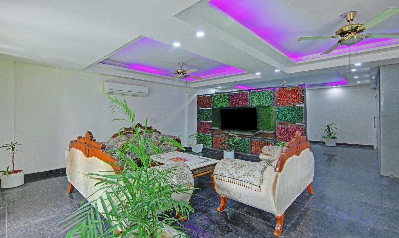 Itsy Hotels Nyra Gurgaon Exterior foto